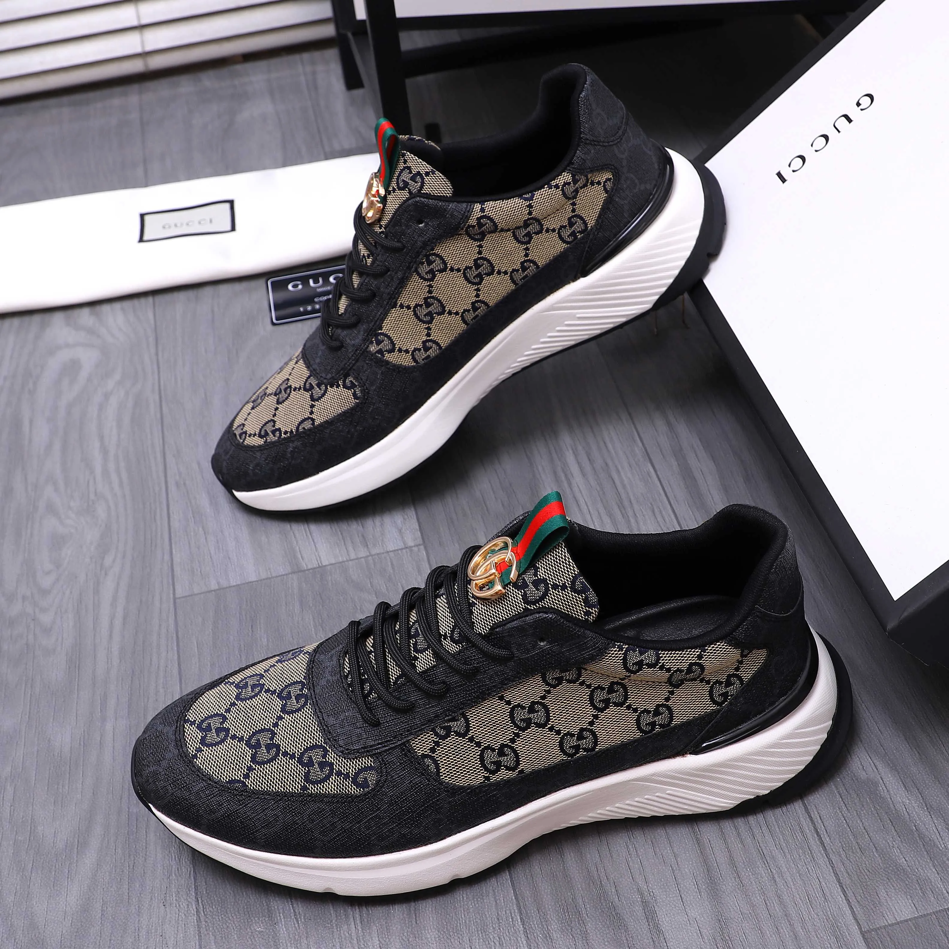 Men's shoes 💰460 Product trademark: GUCCI "Gucci" casual shoes Regular size: 38-44 (45 is custom-made and non-returnable) Product materials: Selected cowhide stitching breathable woven upper, breathable mesh lining, rubber outsole